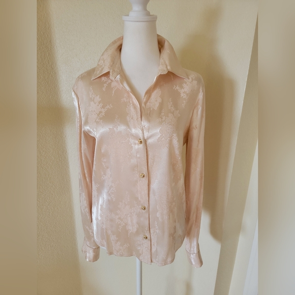 Hype Tops - Hype gorgeous blouse, size Medium